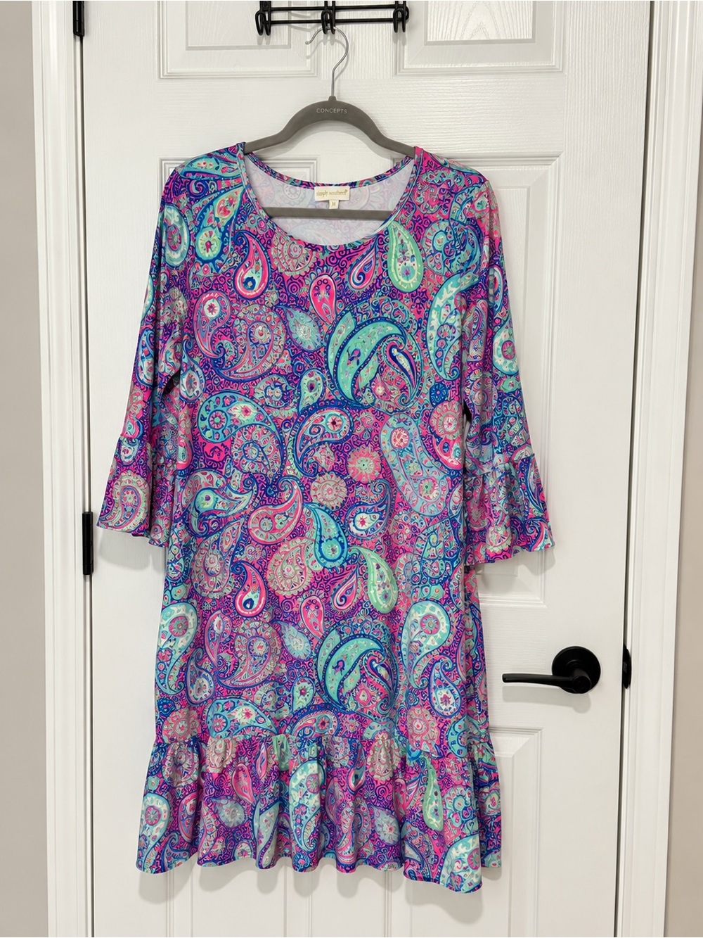Simply Southern Paisley Dress Size M Pink Teal Bell Sleeve Ruffle Hem Pockets